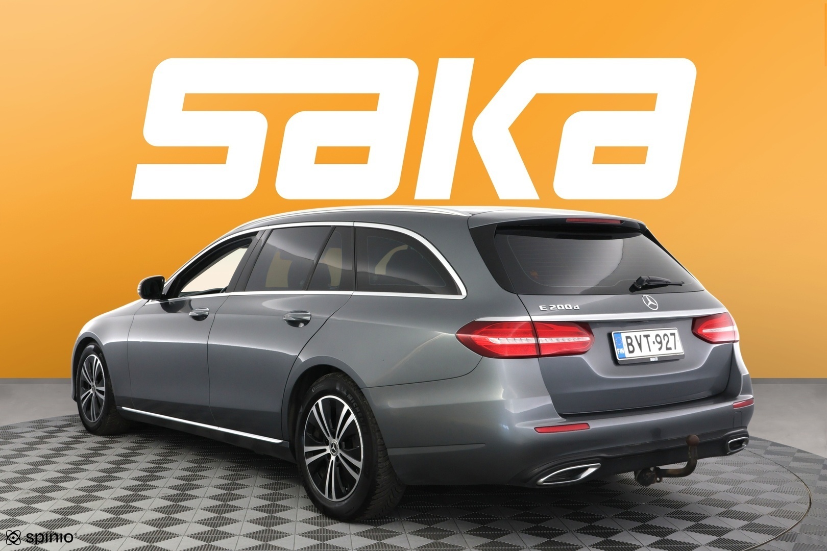 MERCEDES-BENZ E 2019