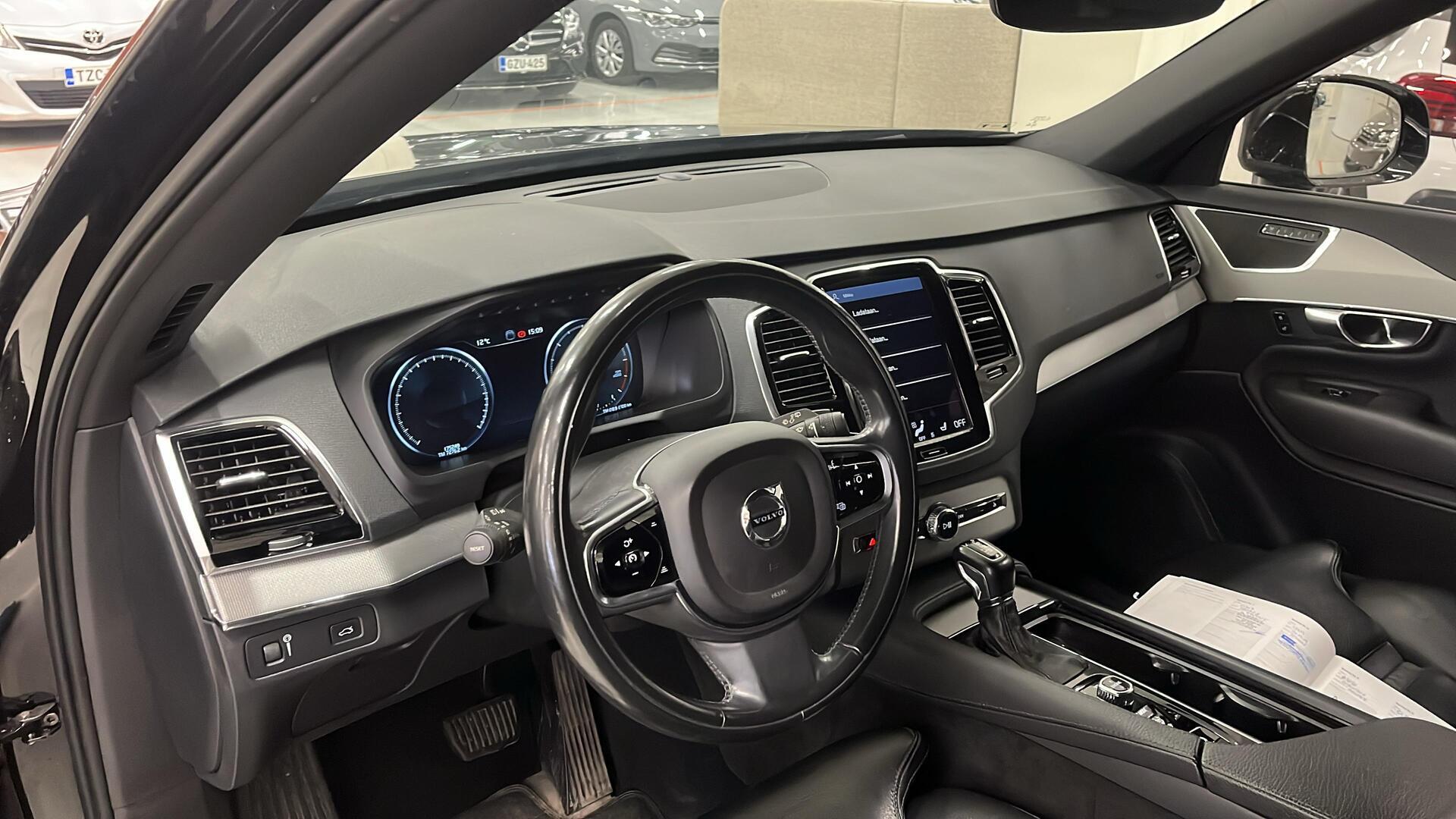 VOLVO XC90 2017