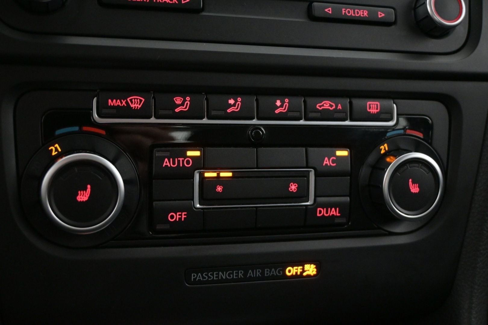 VOLKSWAGEN Golf 2009