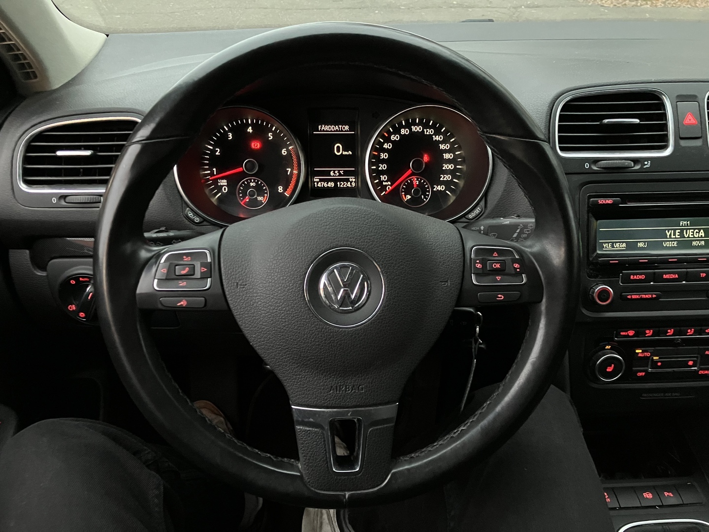 VOLKSWAGEN Golf 2013