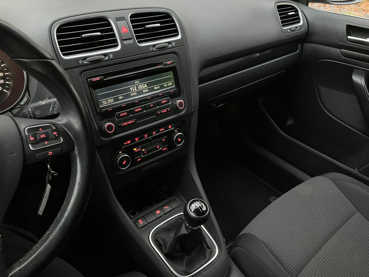 VOLKSWAGEN Golf 2013