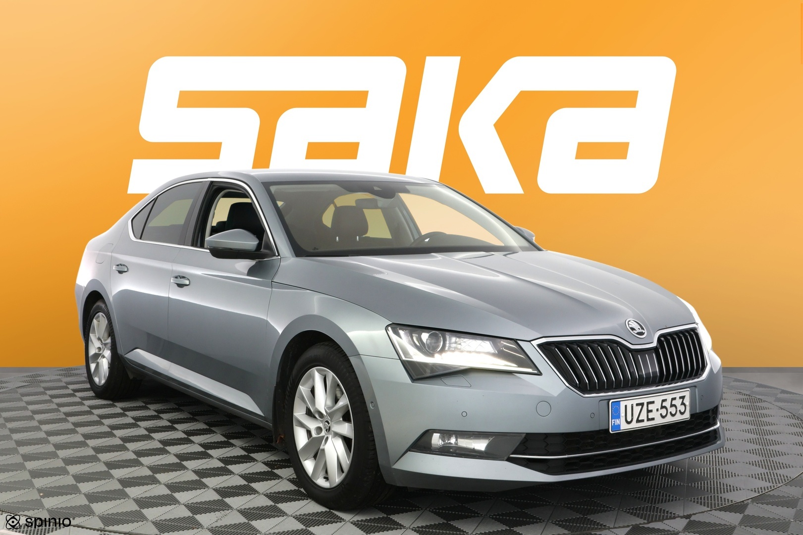 SKODA Superb 2016