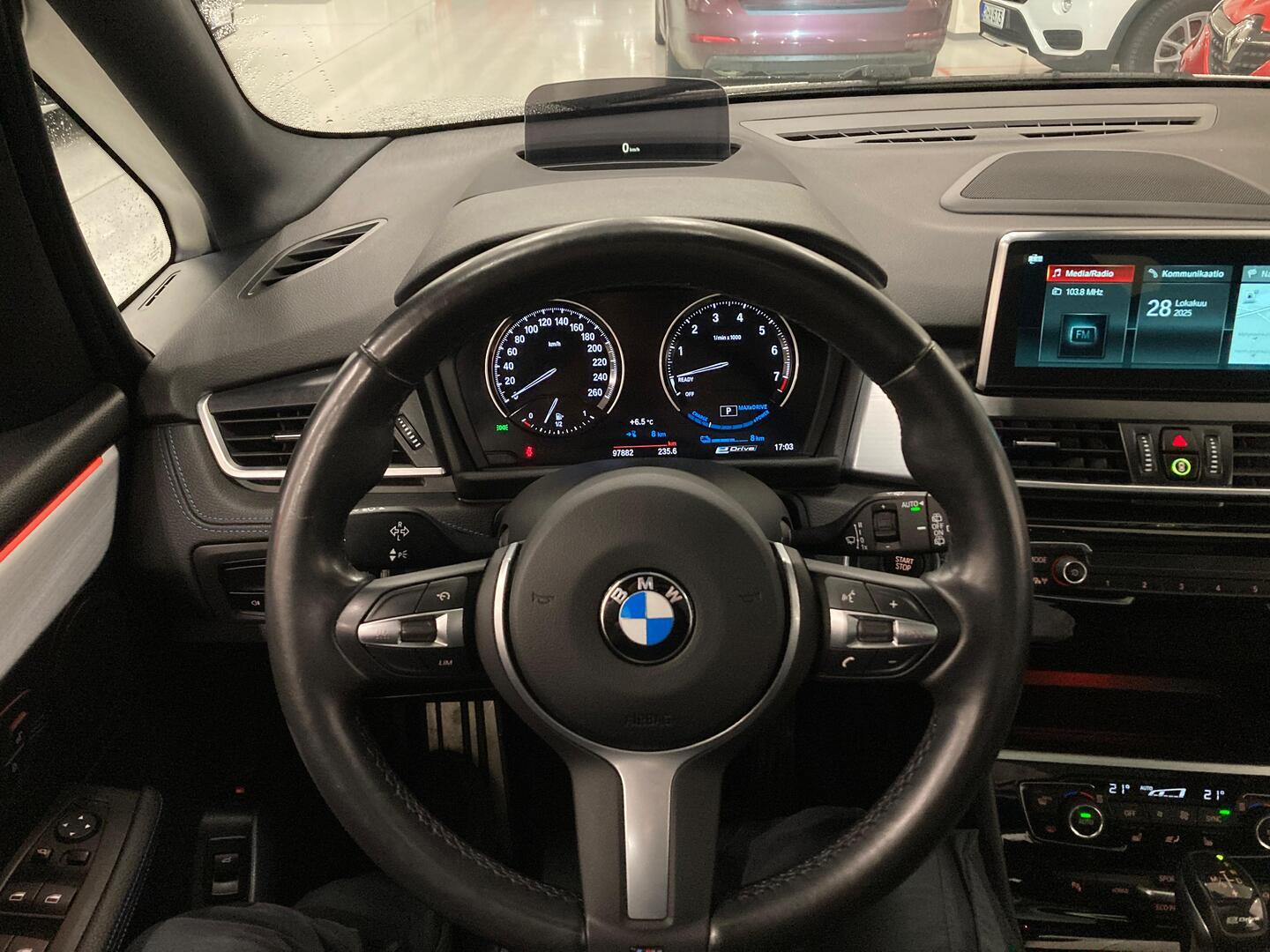 BMW 225 2019