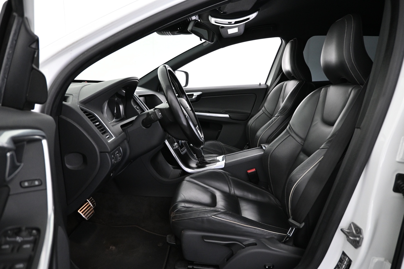 VOLVO XC60 2016