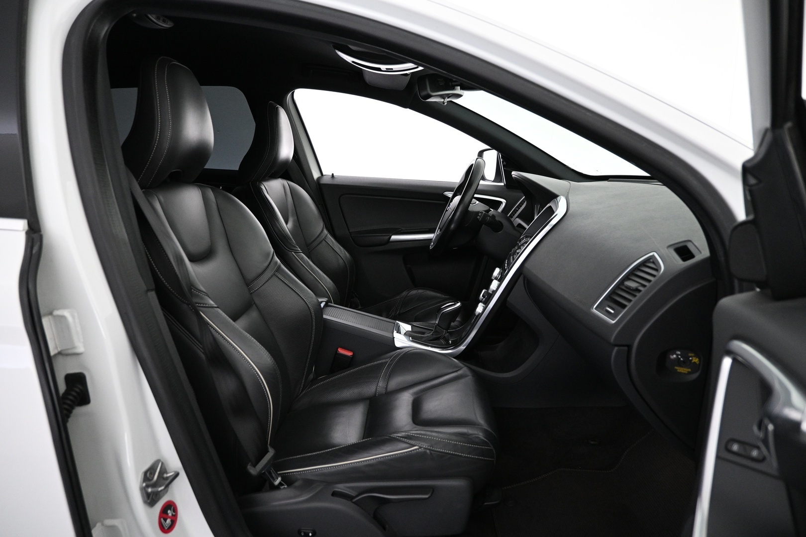 VOLVO XC60 2016