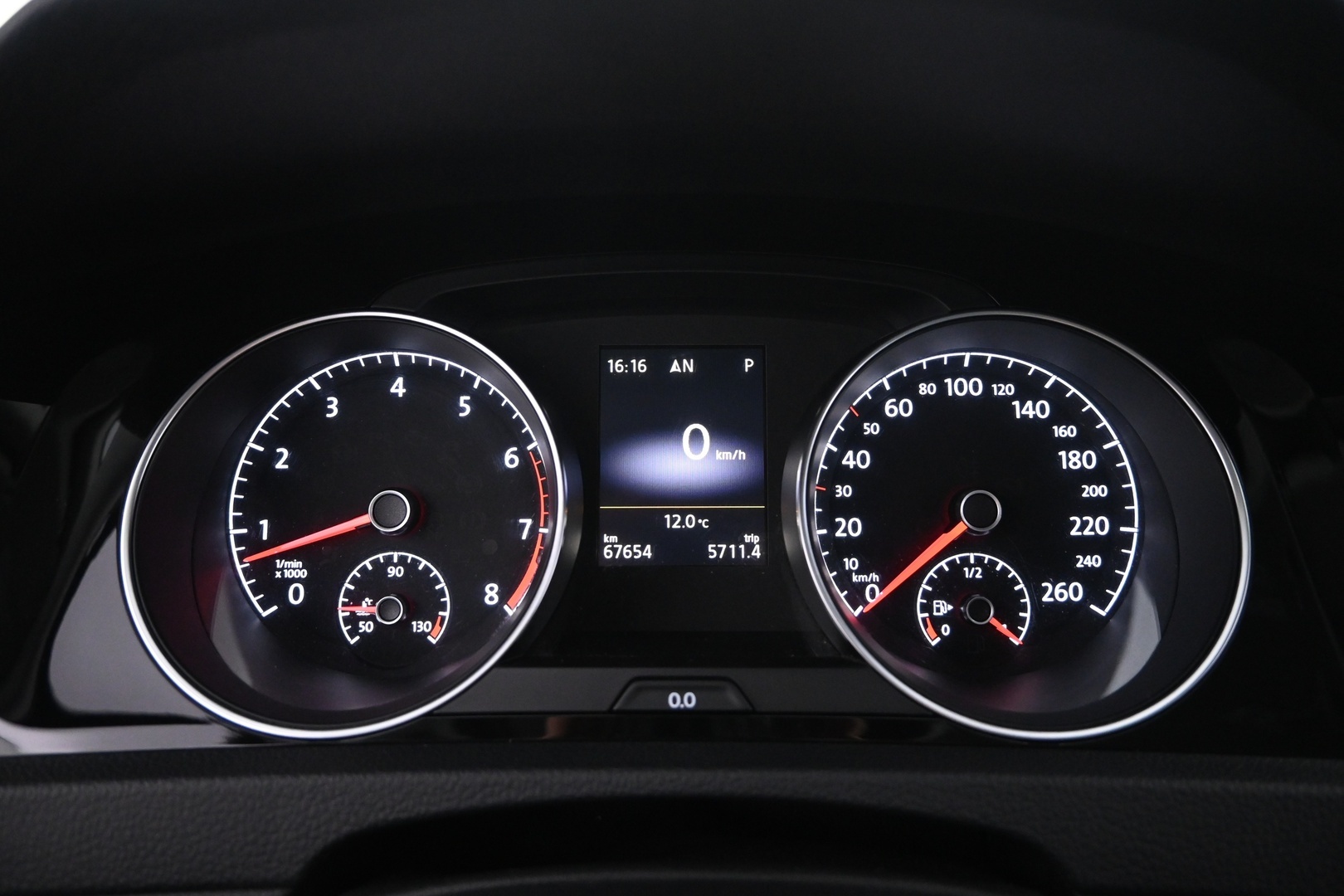 VOLKSWAGEN Golf 2014