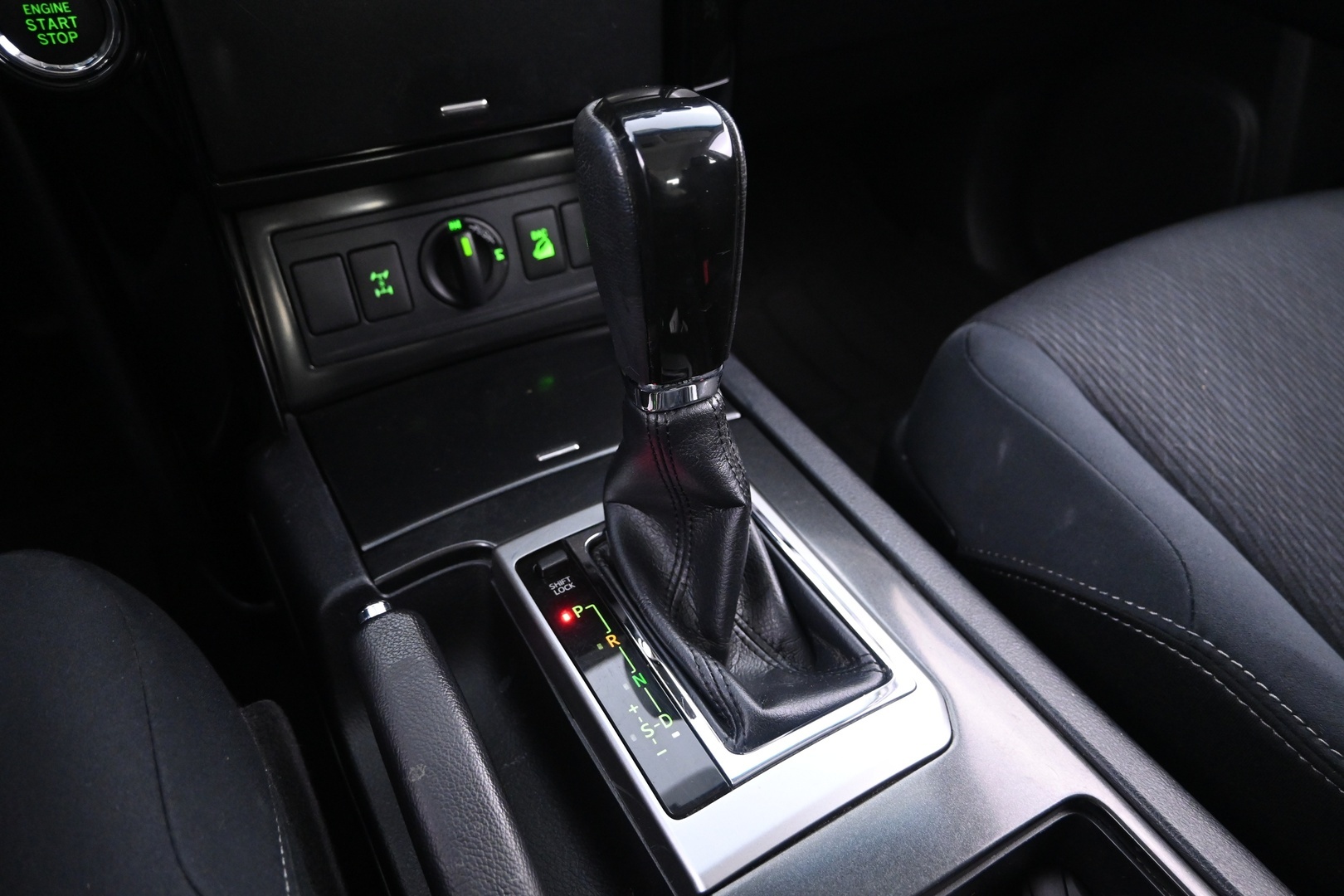 TOYOTA Land Cruiser 2016
