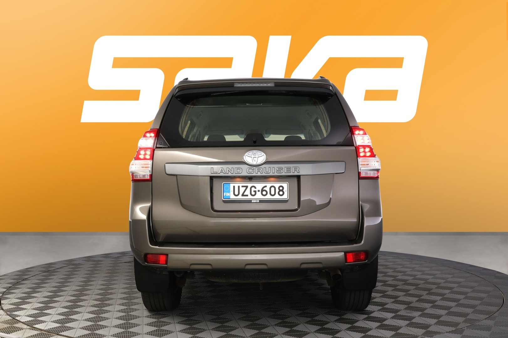 TOYOTA Land Cruiser 2016