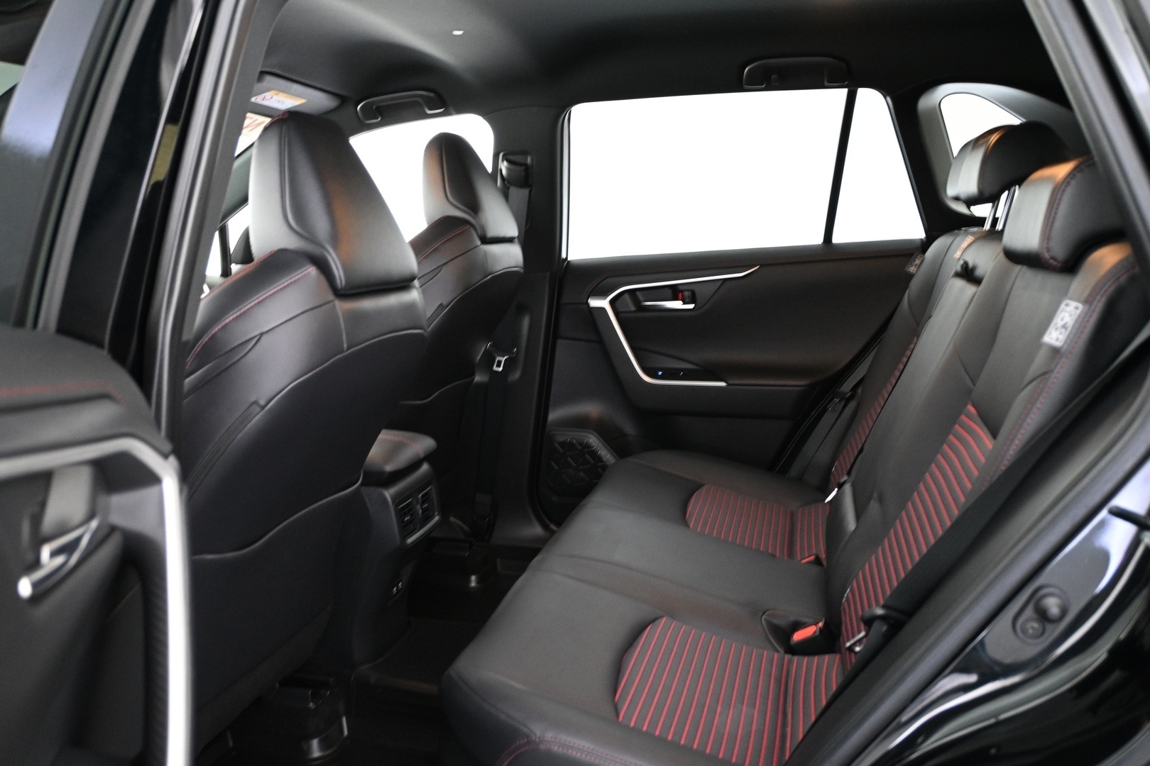 TOYOTA RAV4 Plug-in 2021