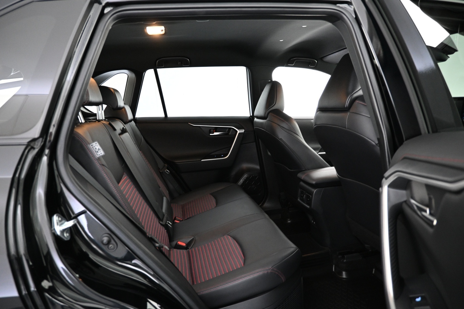 TOYOTA RAV4 Plug-in 2021