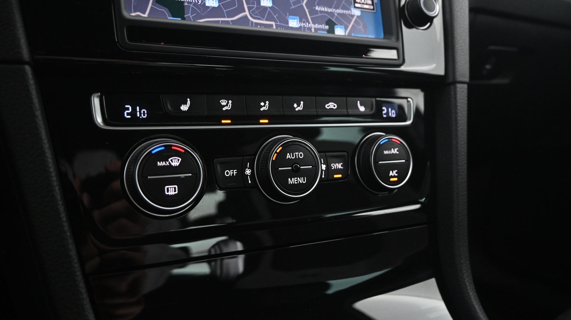 VOLKSWAGEN Golf 2015