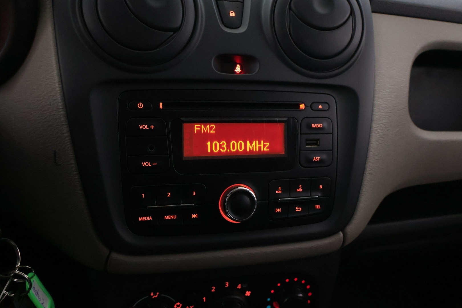 DACIA Dokker Van 2017