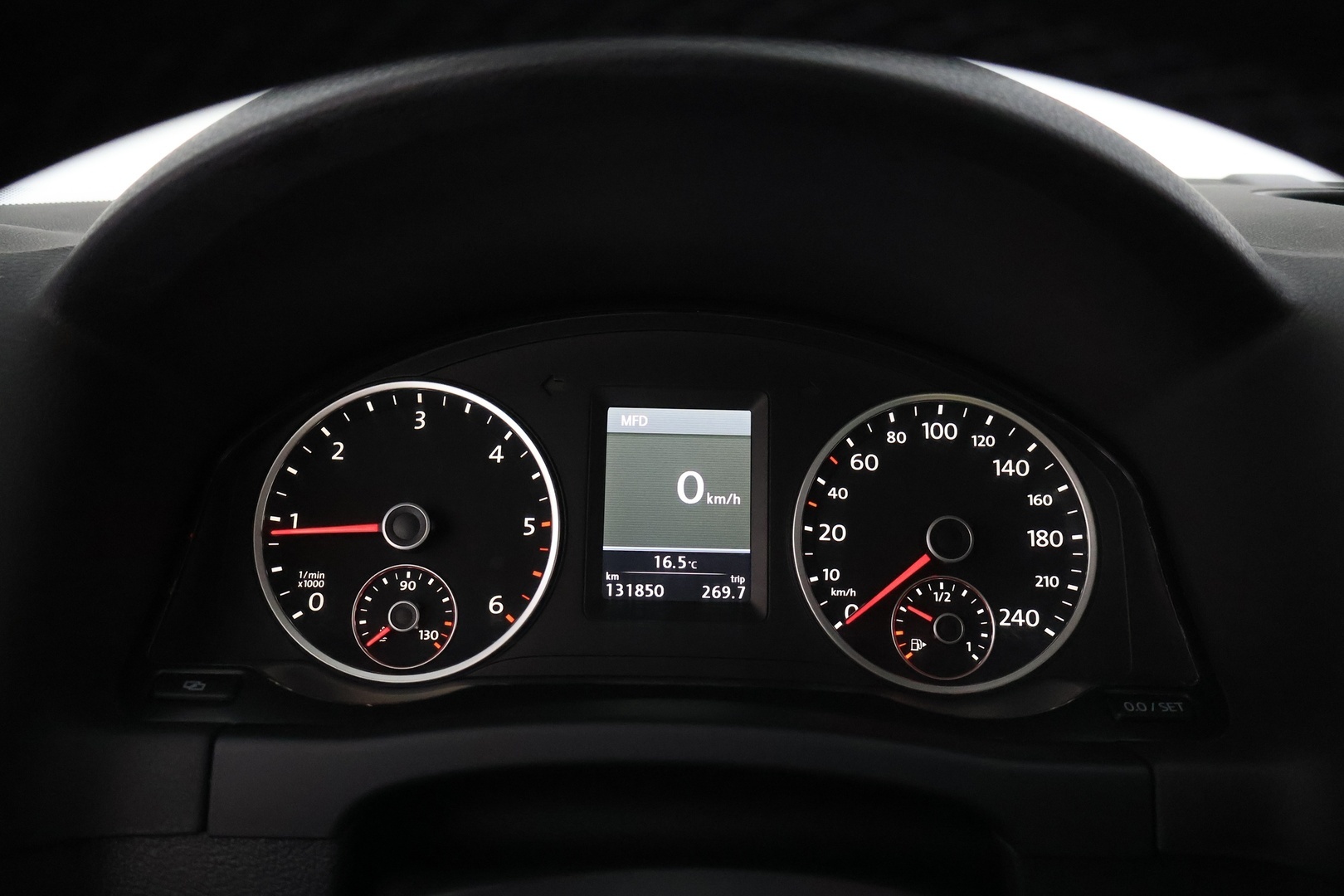 VOLKSWAGEN Tiguan 2012