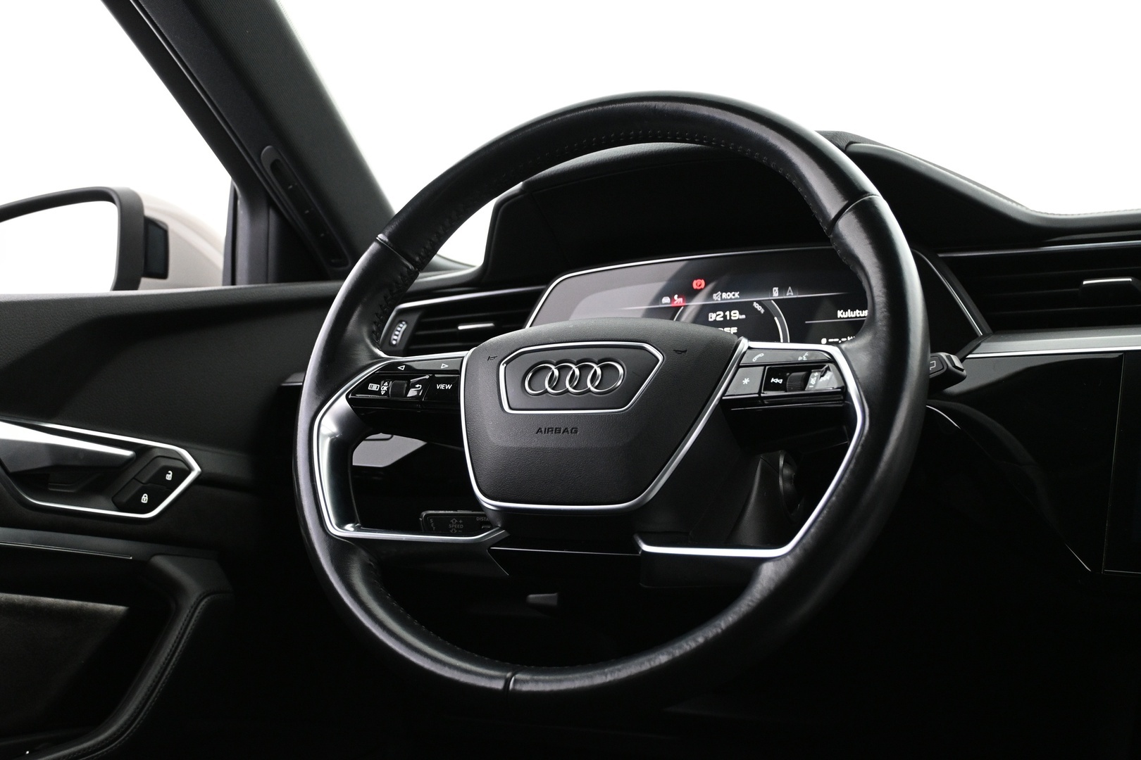 AUDI e-tron 2021