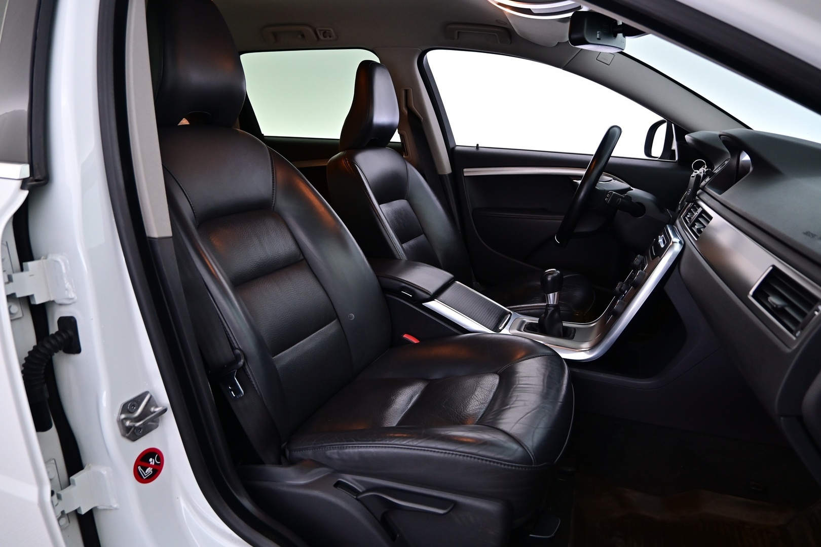 VOLVO V70 2014