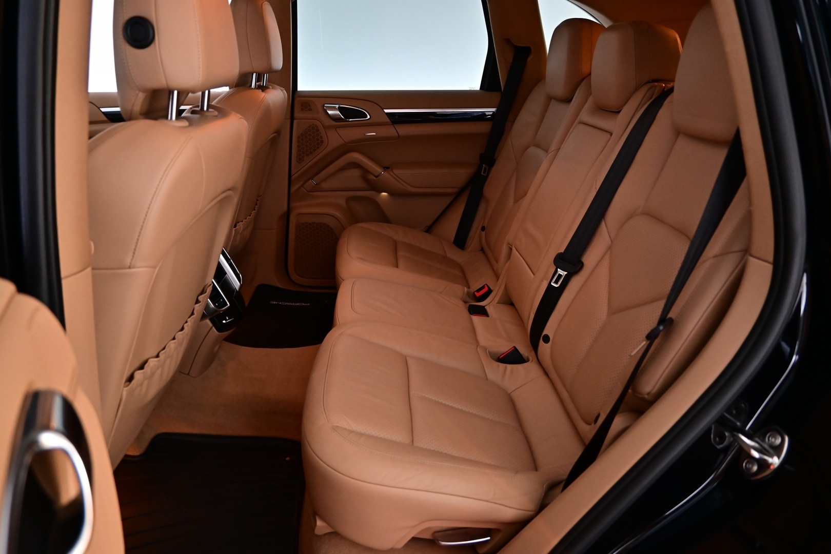 PORSCHE Cayenne 2012