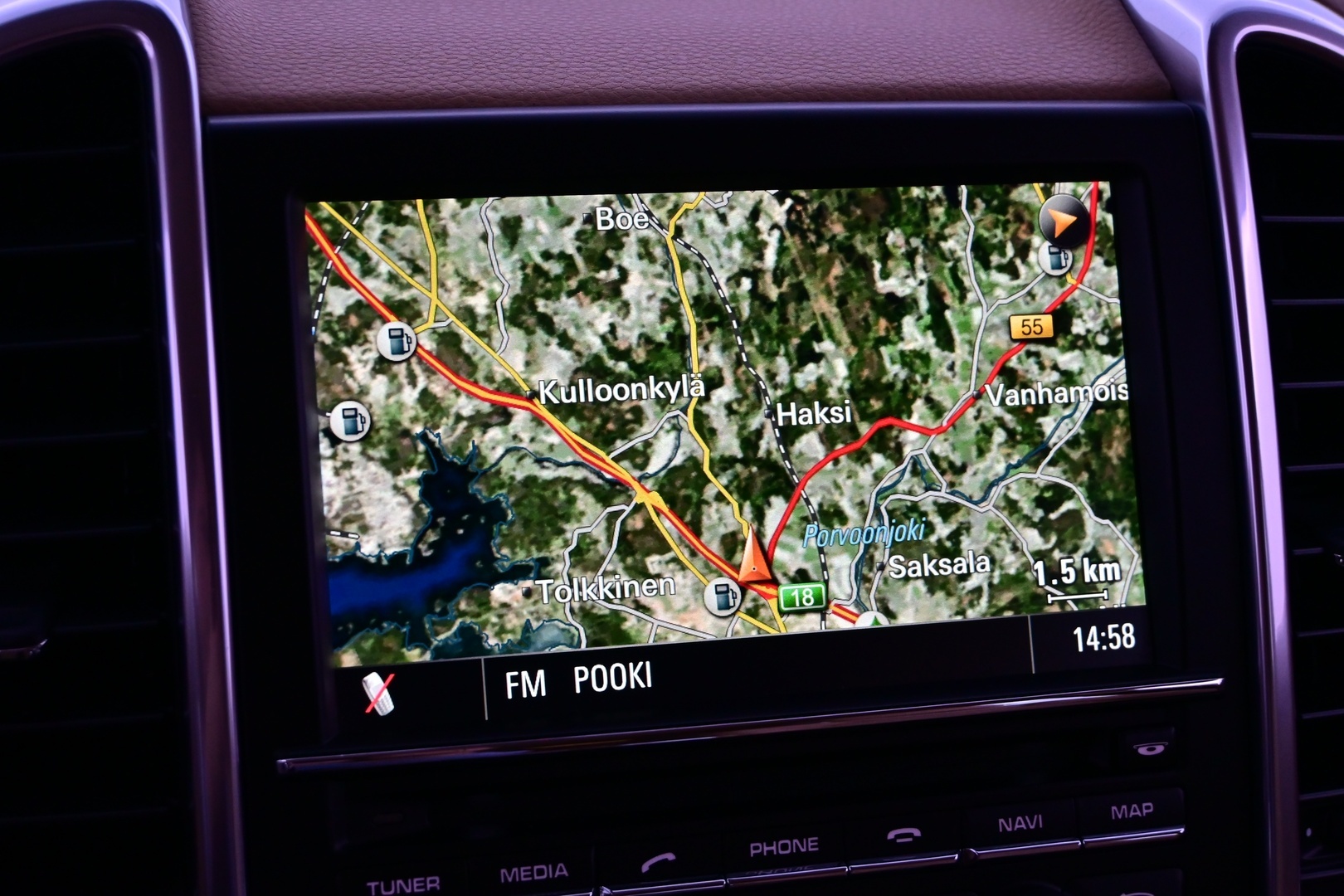 PORSCHE Cayenne 2012
