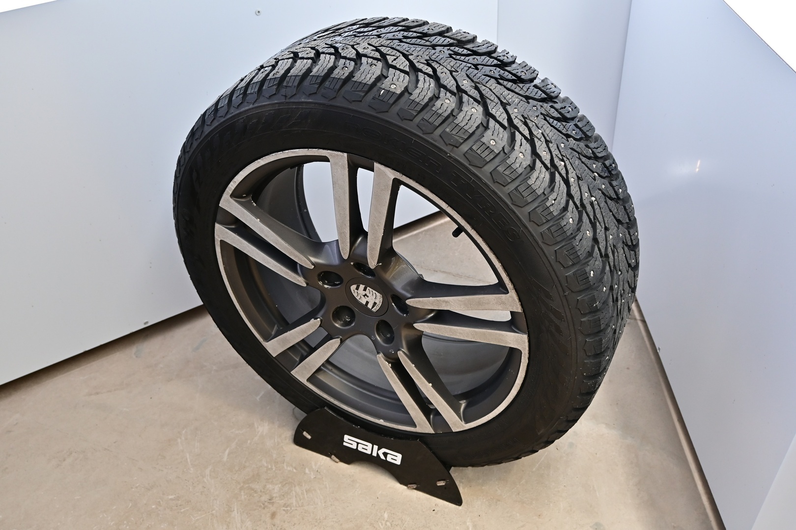 PORSCHE Cayenne 2012