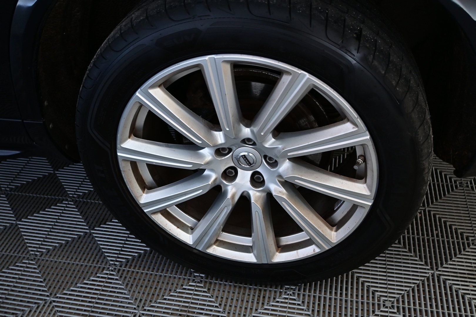 VOLVO XC90 2016