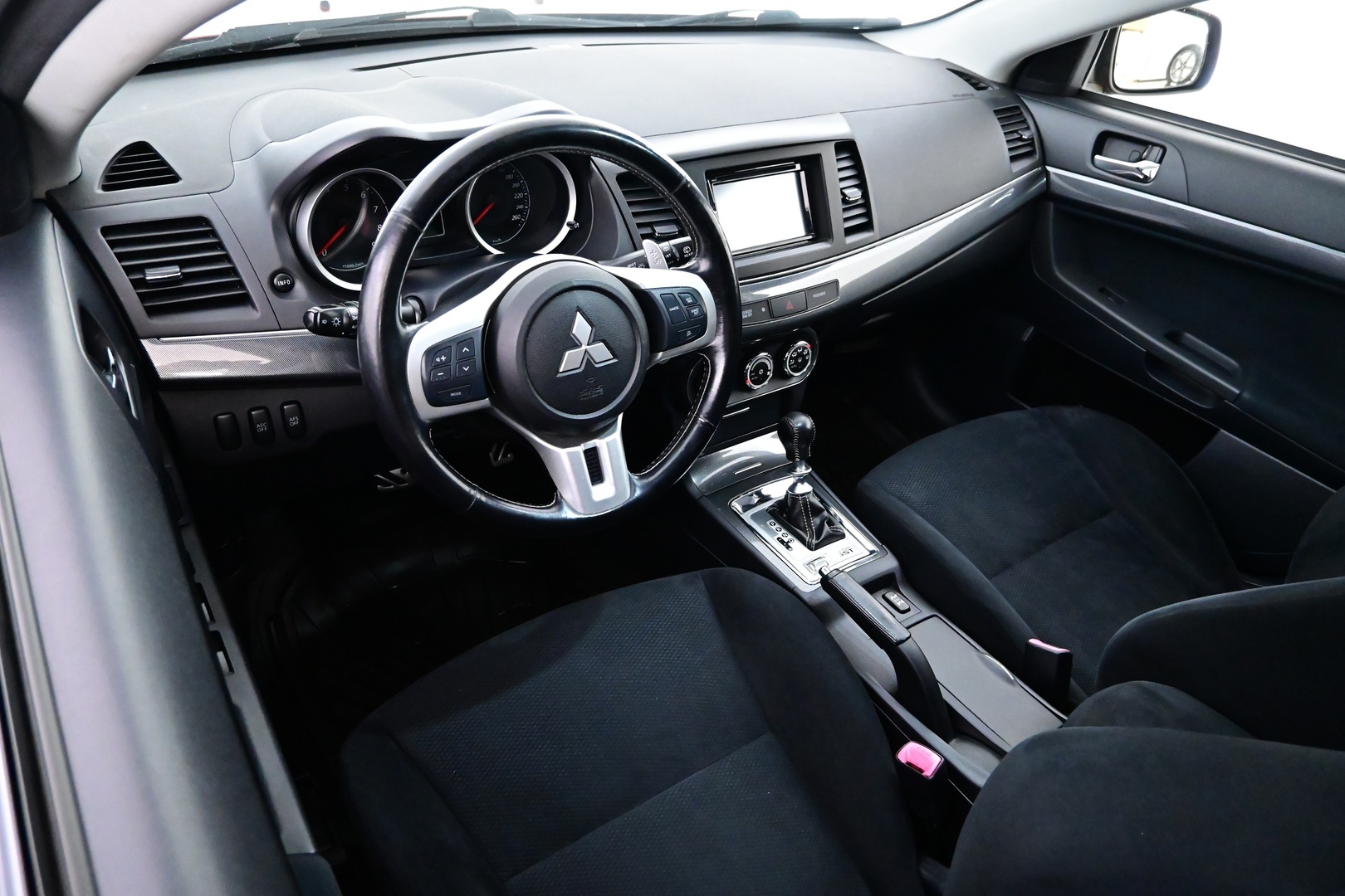 MITSUBISHI Lancer 2010