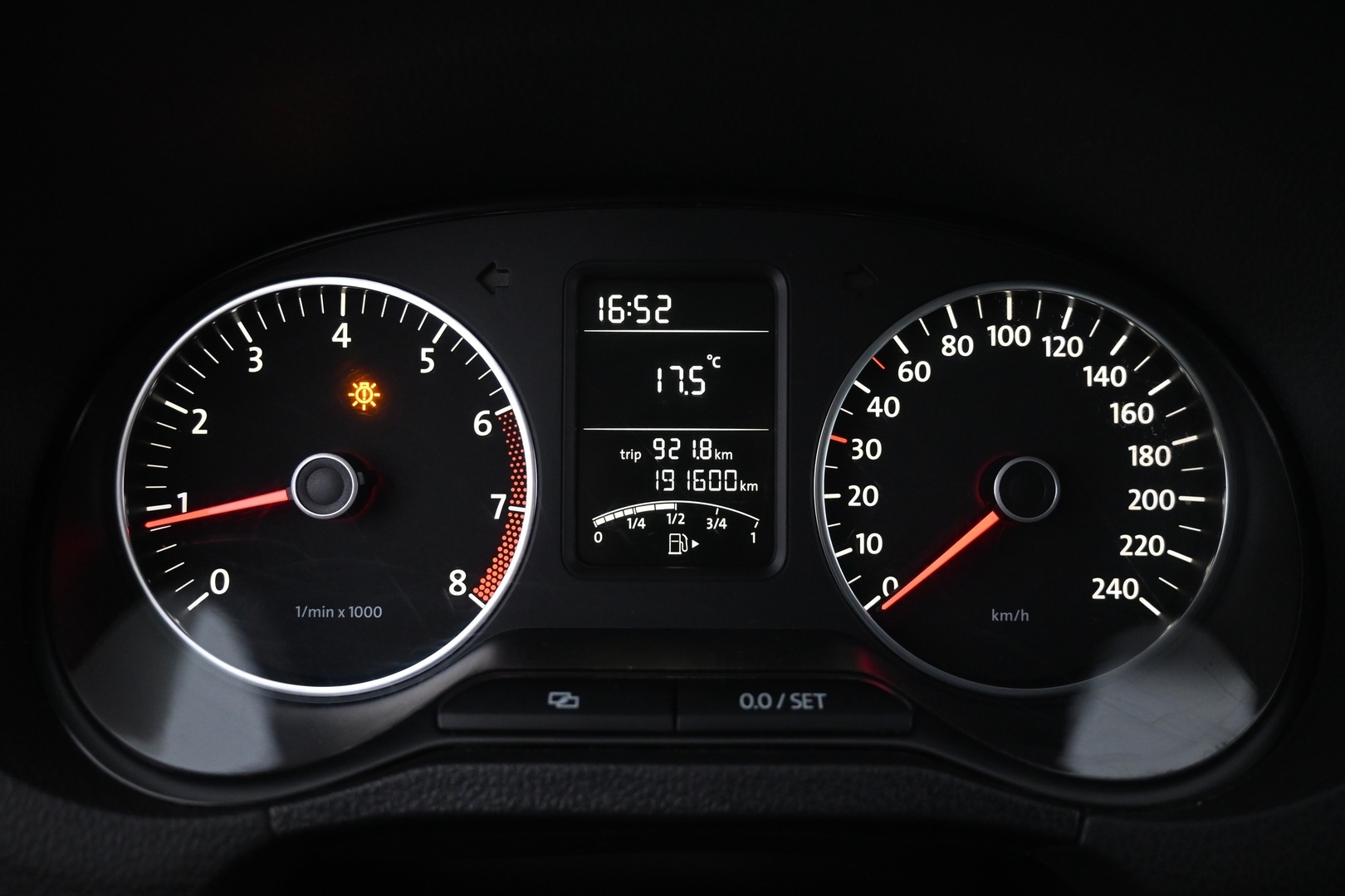 VOLKSWAGEN Polo 2011