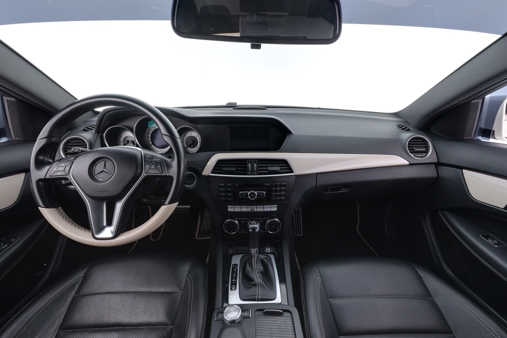 MERCEDES-BENZ C 2012