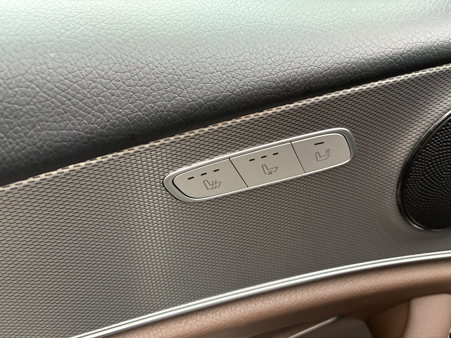 MERCEDES-BENZ E 2020