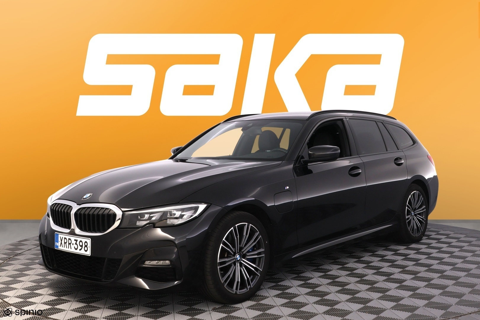BMW 330 2021