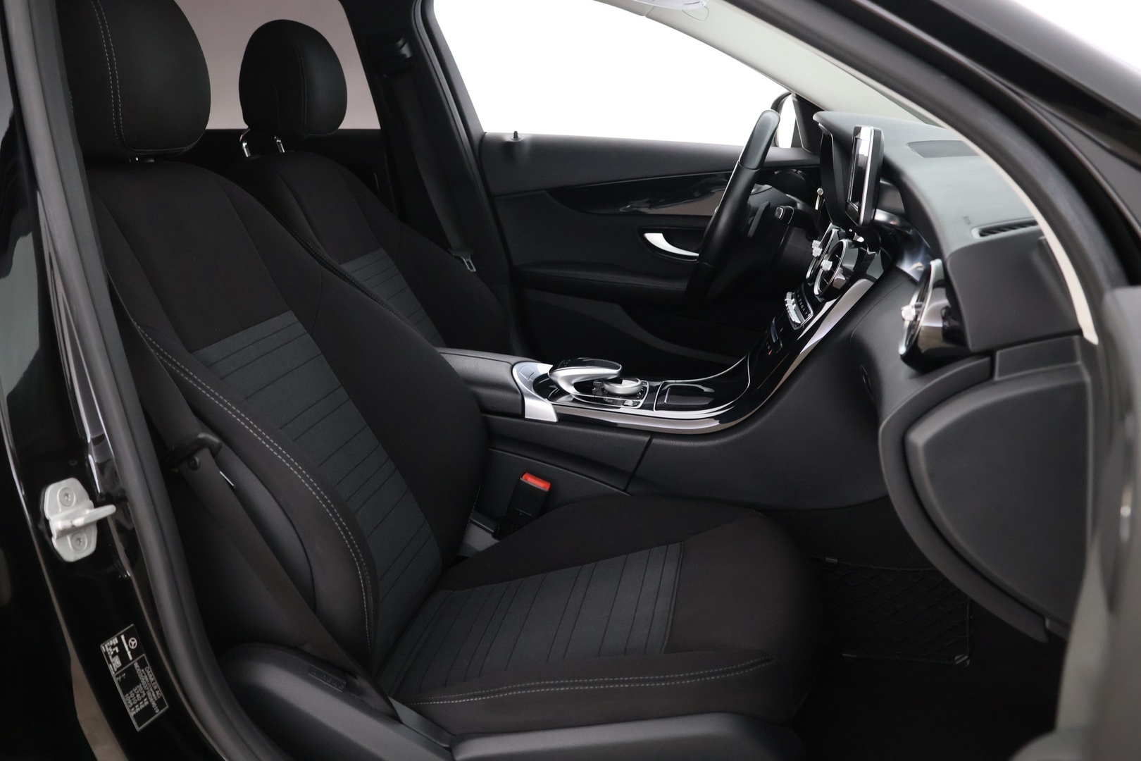 MERCEDES-BENZ C 2016