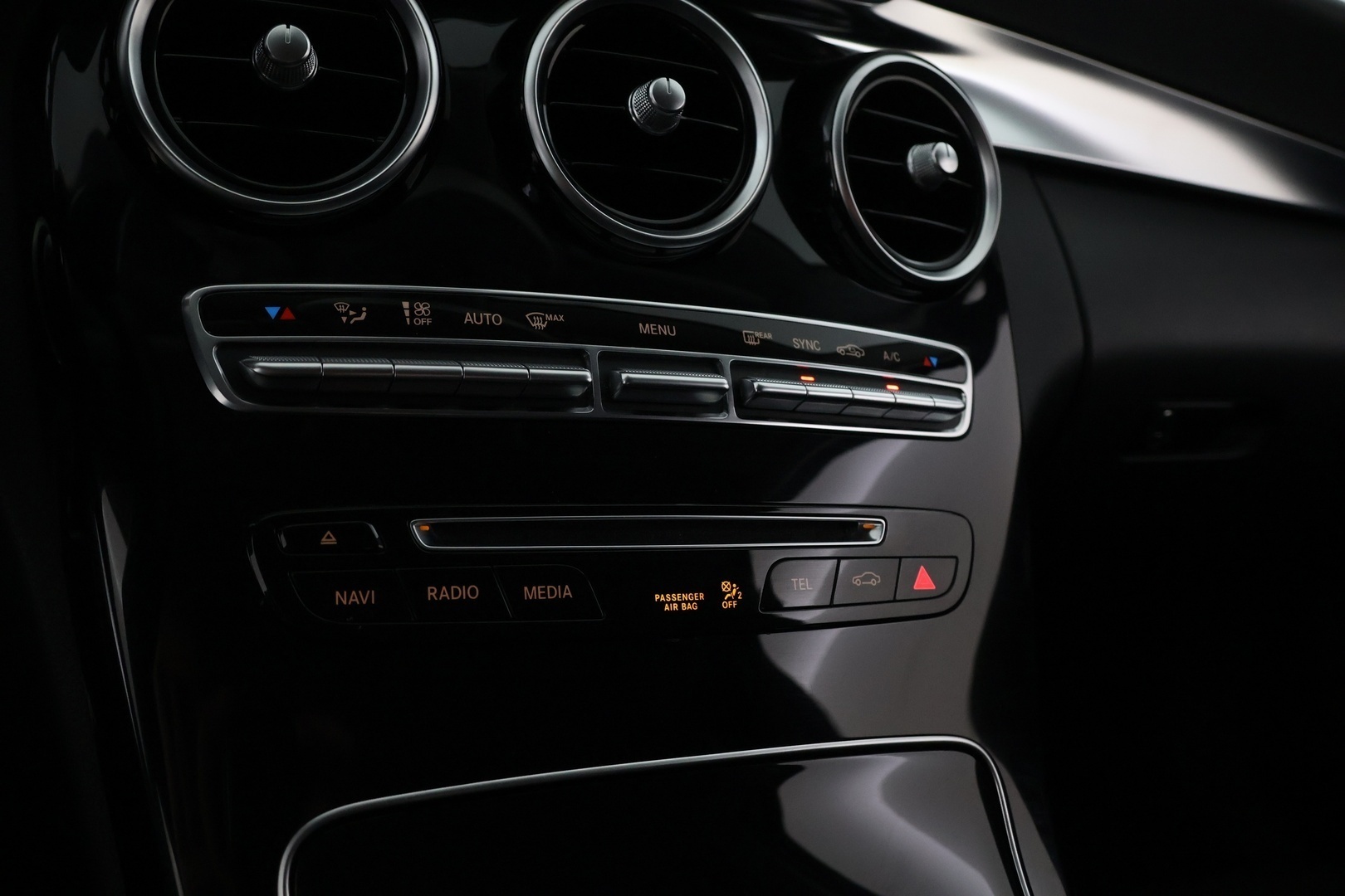MERCEDES-BENZ C 2016