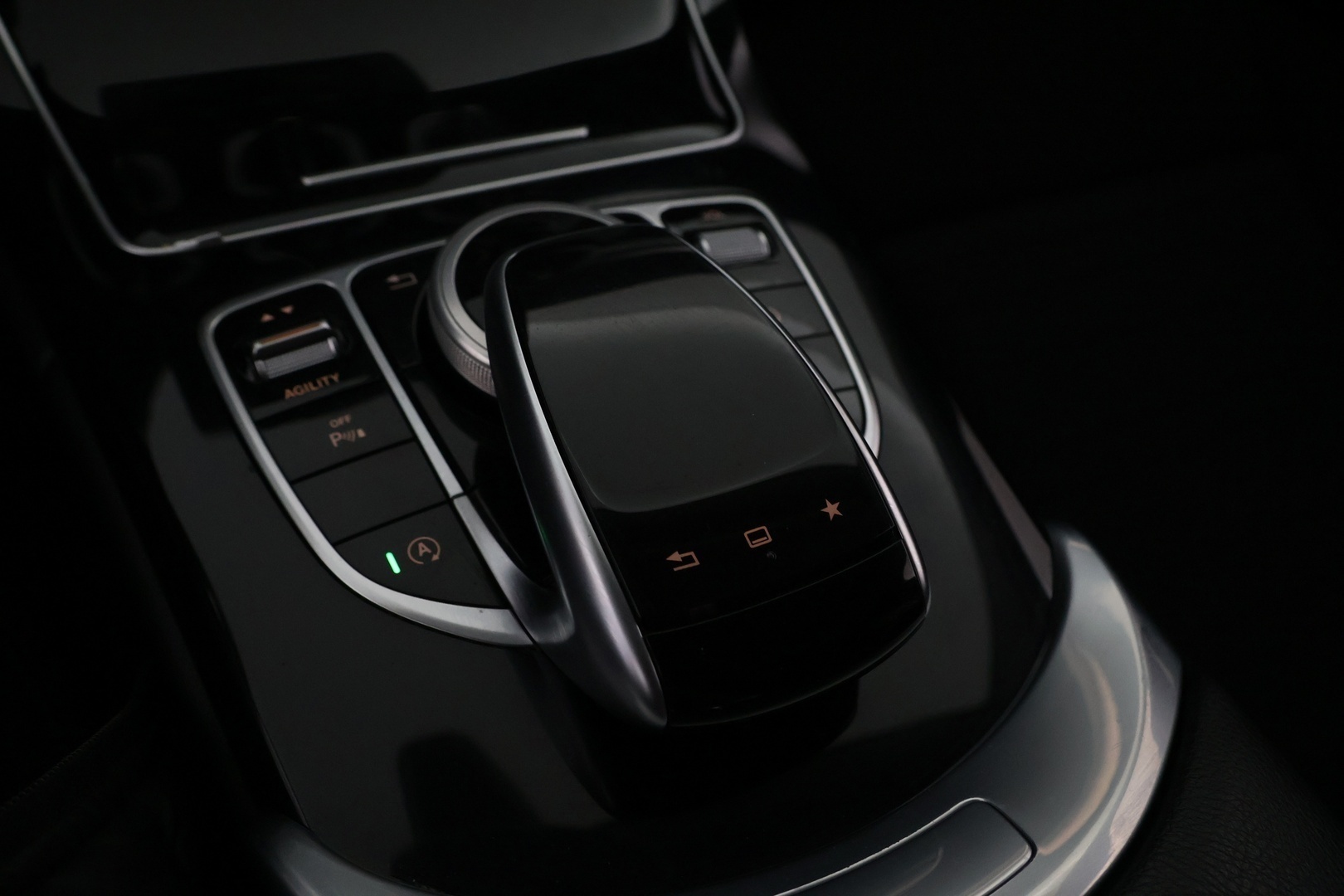 MERCEDES-BENZ C 2016
