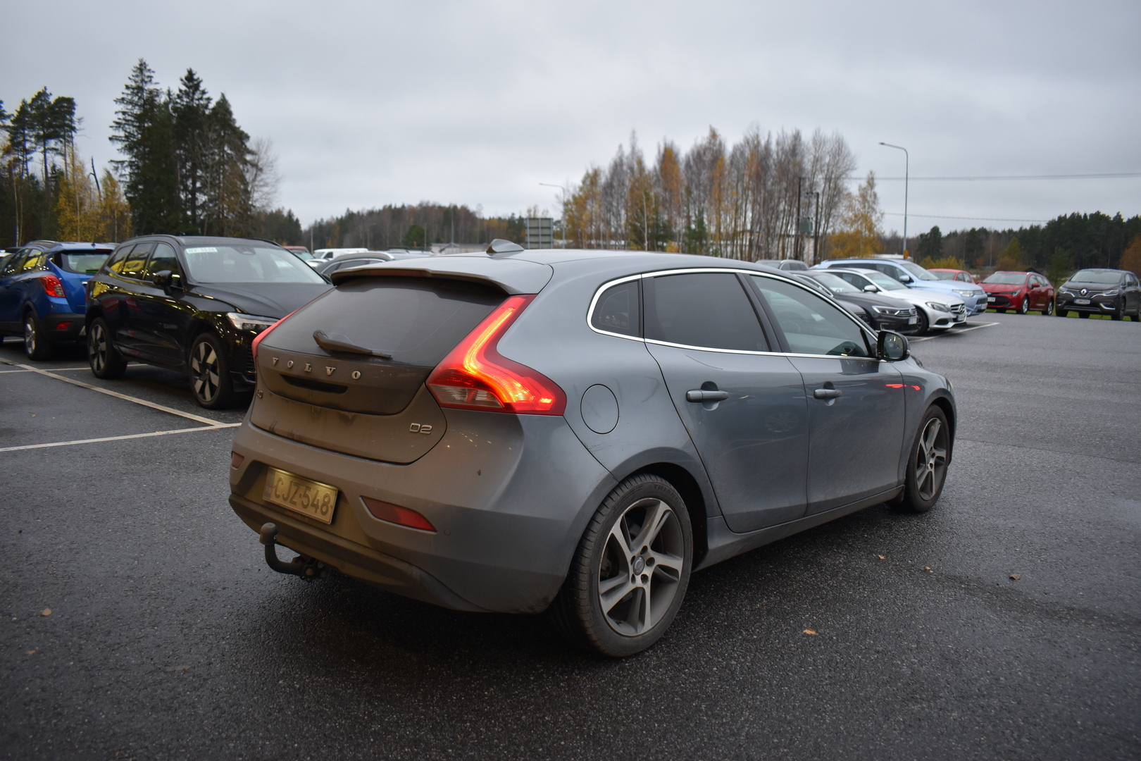 VOLVO V40 2015