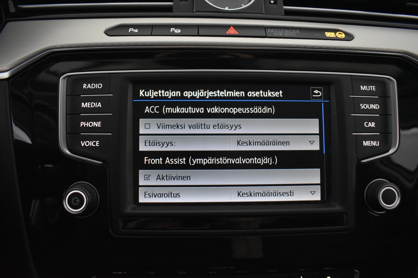 VOLKSWAGEN Passat 2017