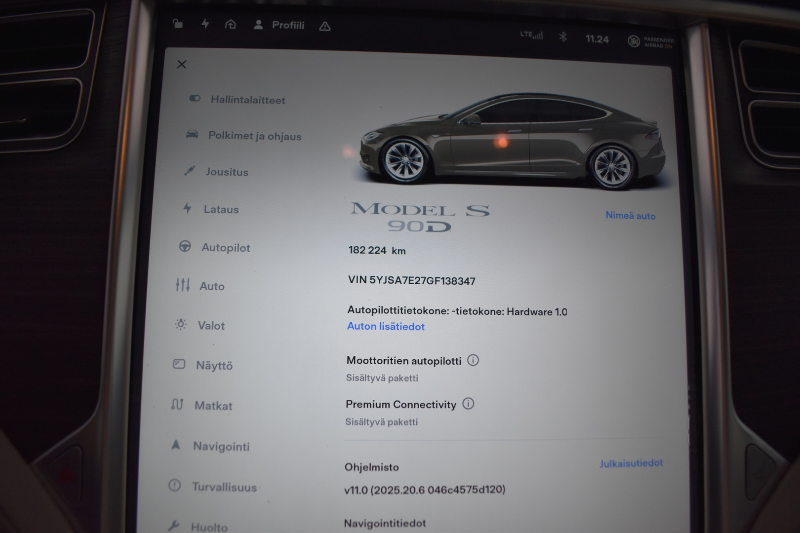 TESLA Model S 2016