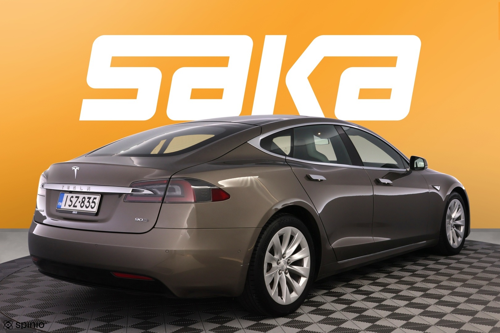 TESLA Model S 2016