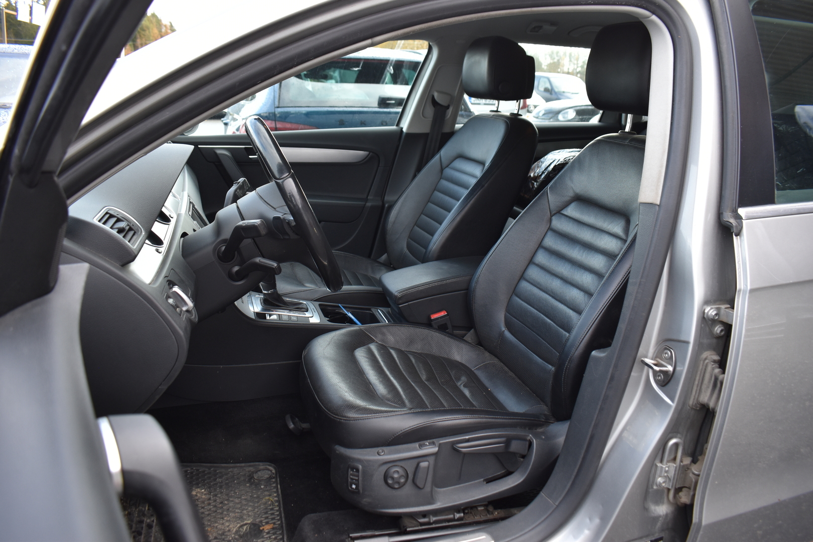 VOLKSWAGEN Passat 2013