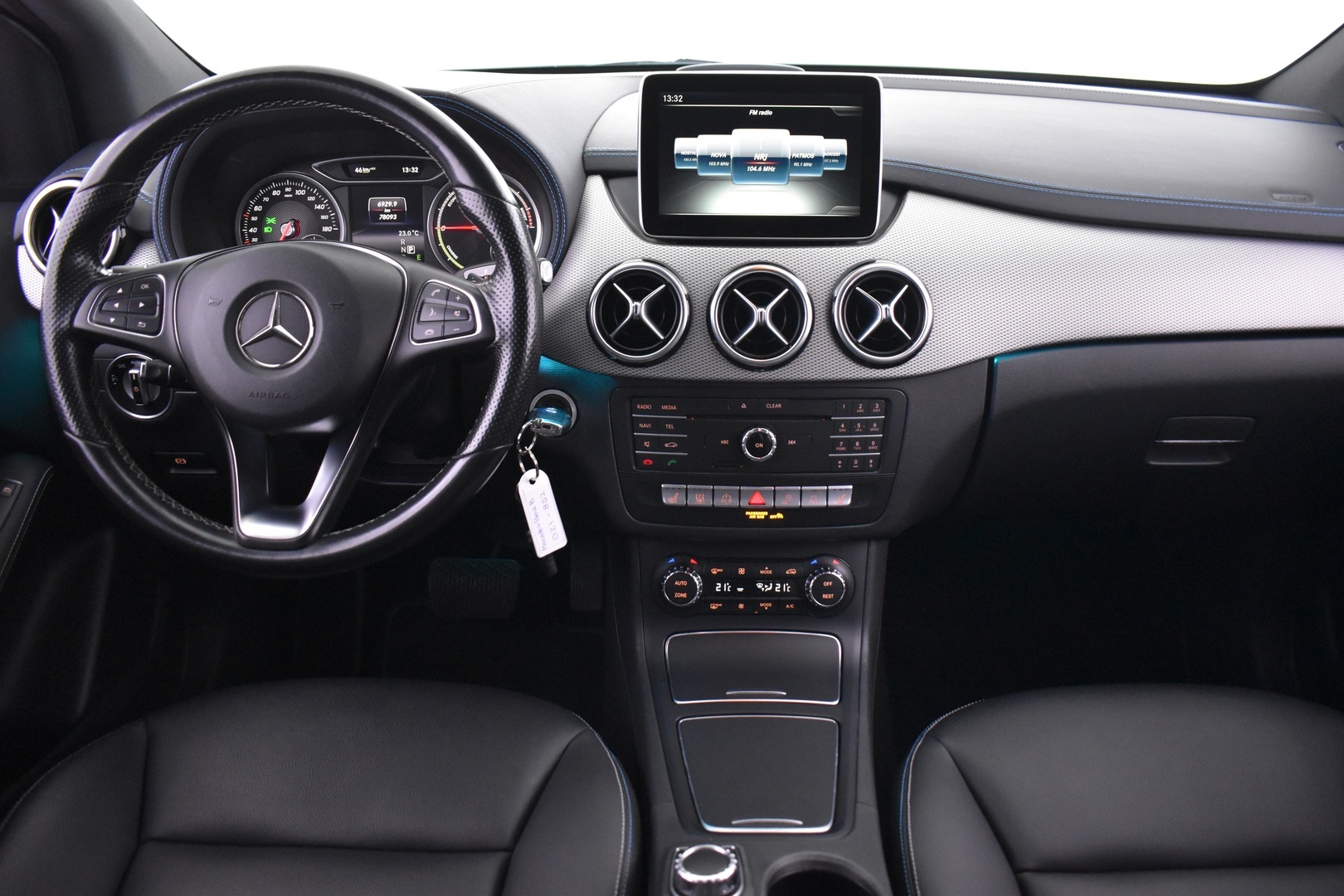 MERCEDES-BENZ B 2015