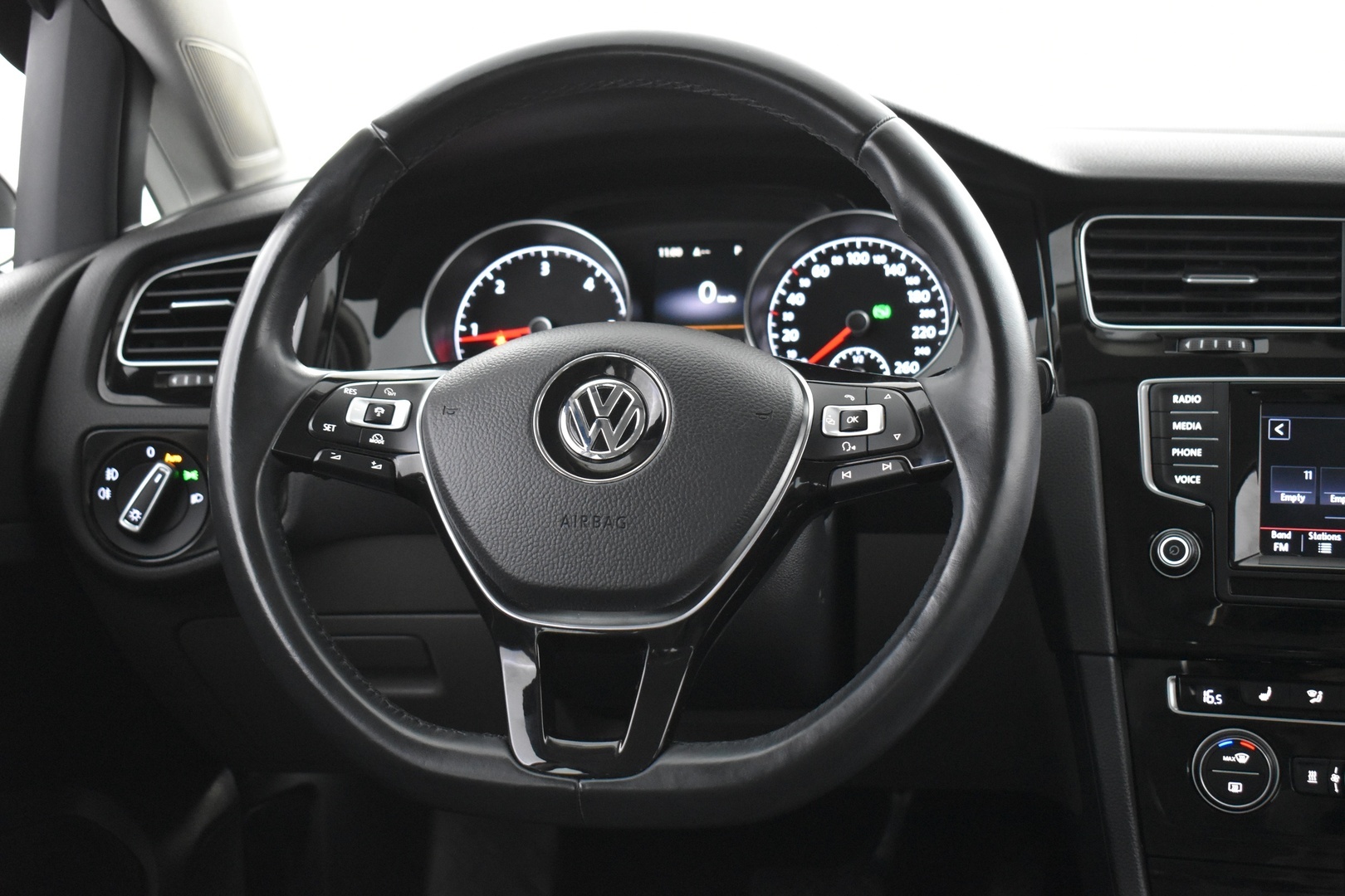 VOLKSWAGEN Golf 2015
