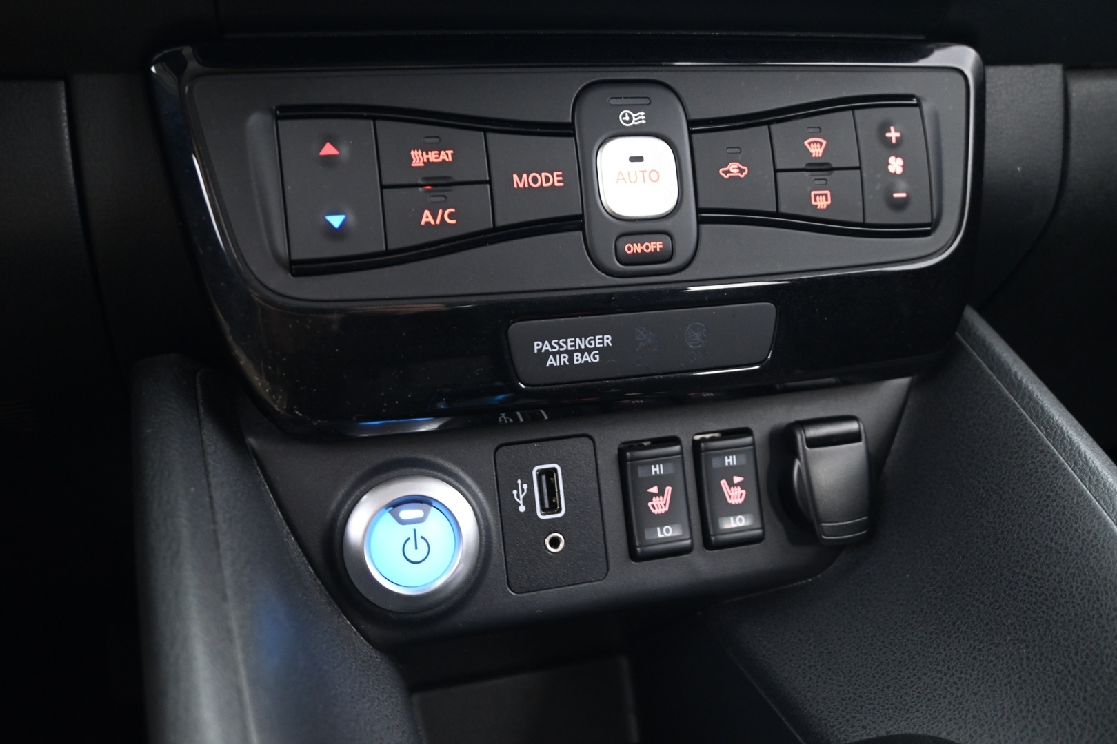 NISSAN Leaf 2020