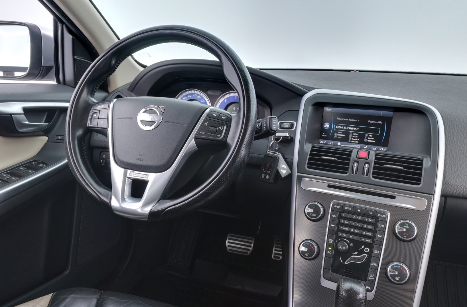 VOLVO XC60 2012