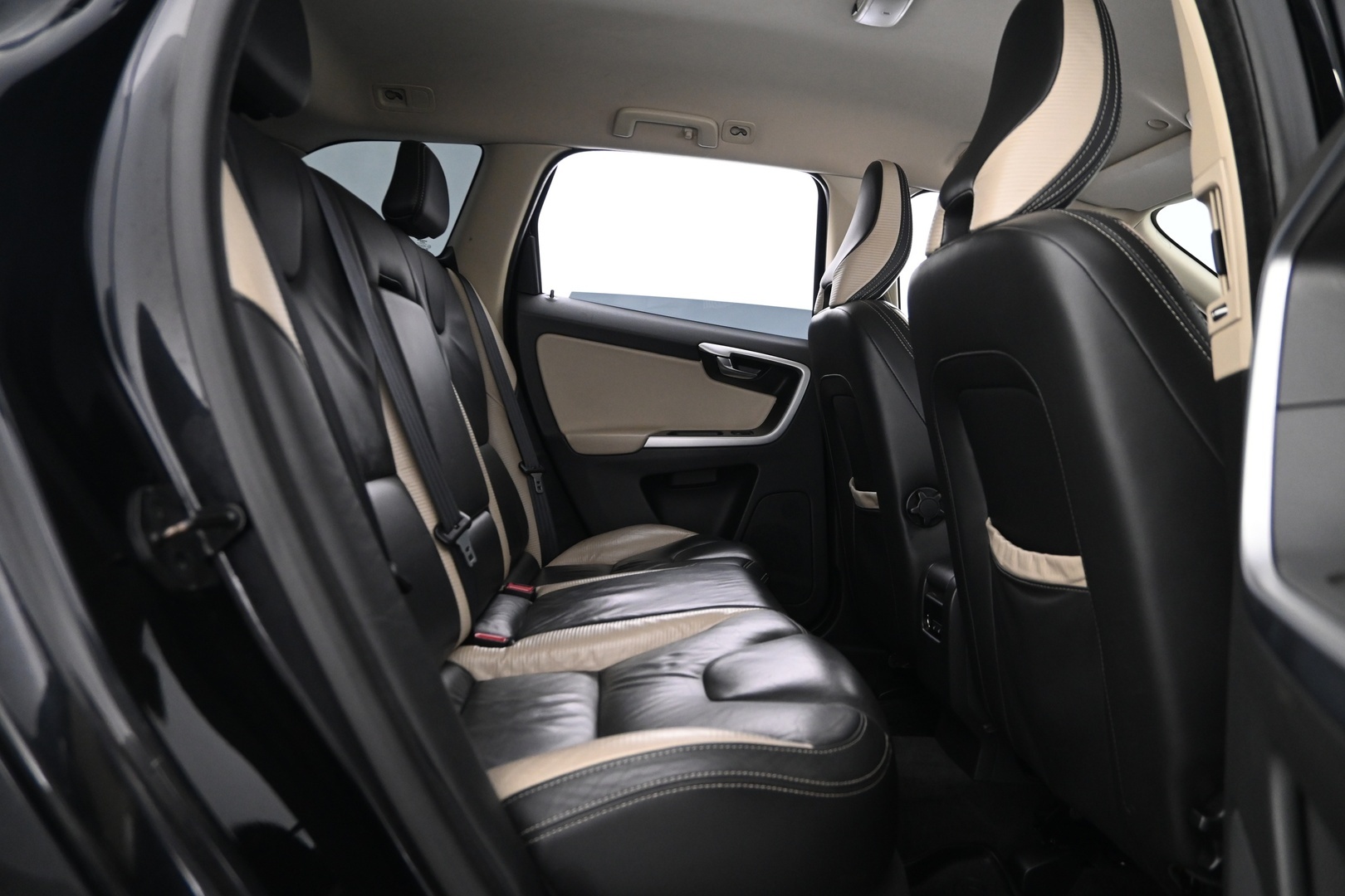 VOLVO XC60 2012