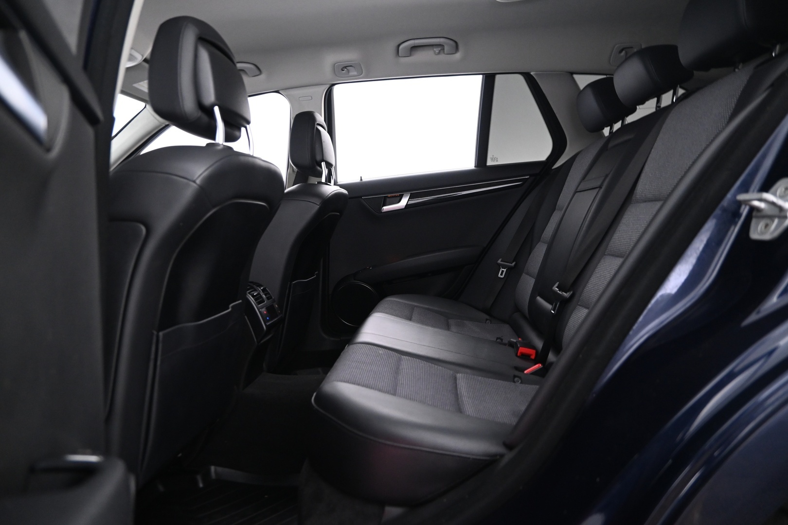 MERCEDES-BENZ C 2012