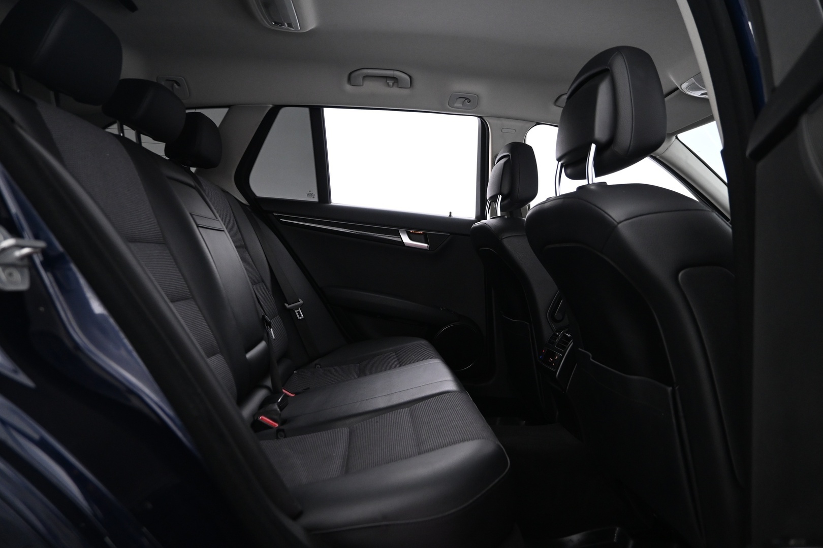 MERCEDES-BENZ C 2012