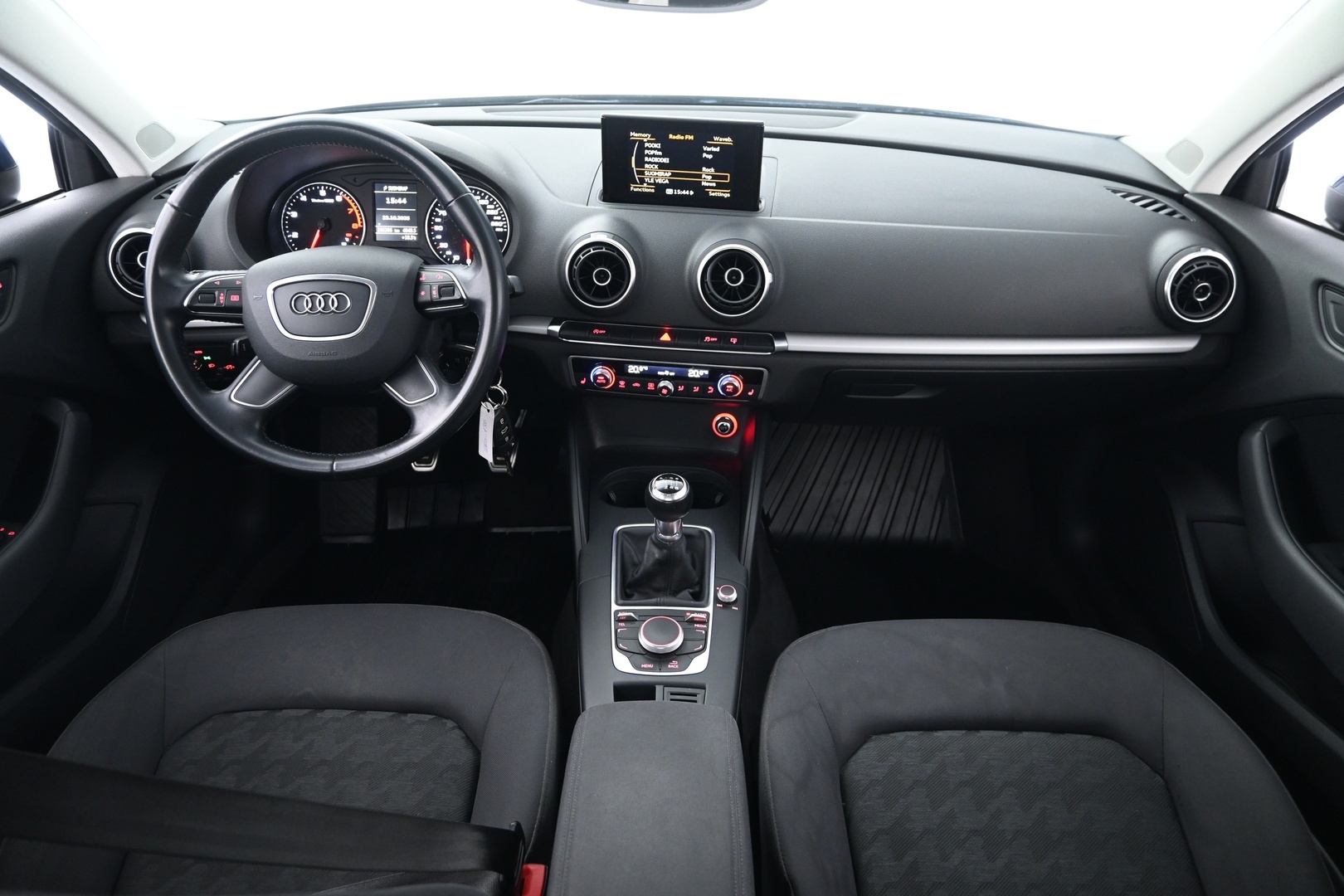 AUDI A3 2015
