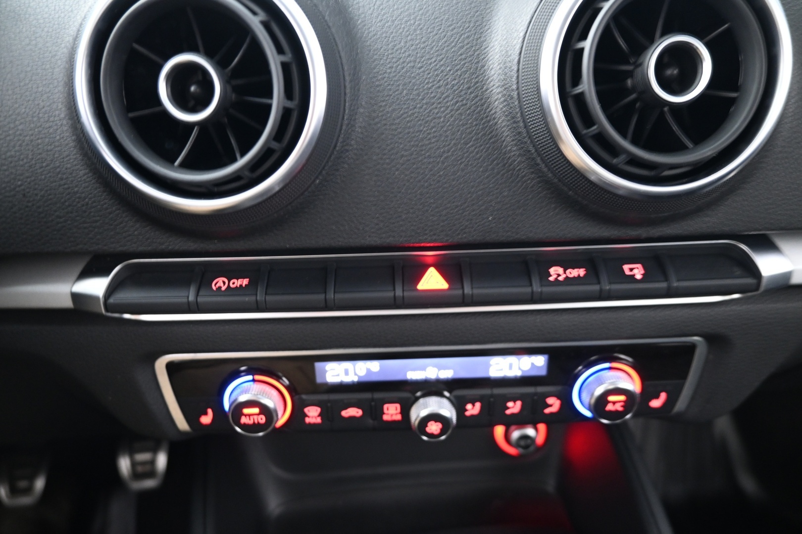 AUDI A3 2015