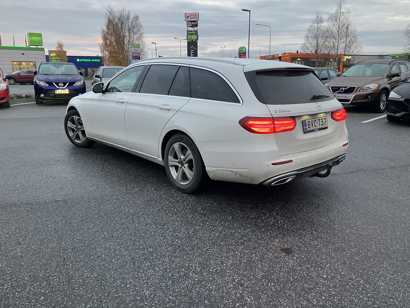 MERCEDES-BENZ E 2017