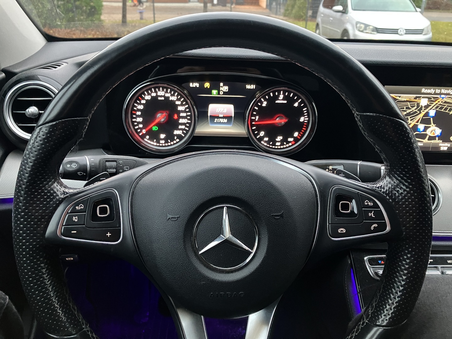 MERCEDES-BENZ E 2017