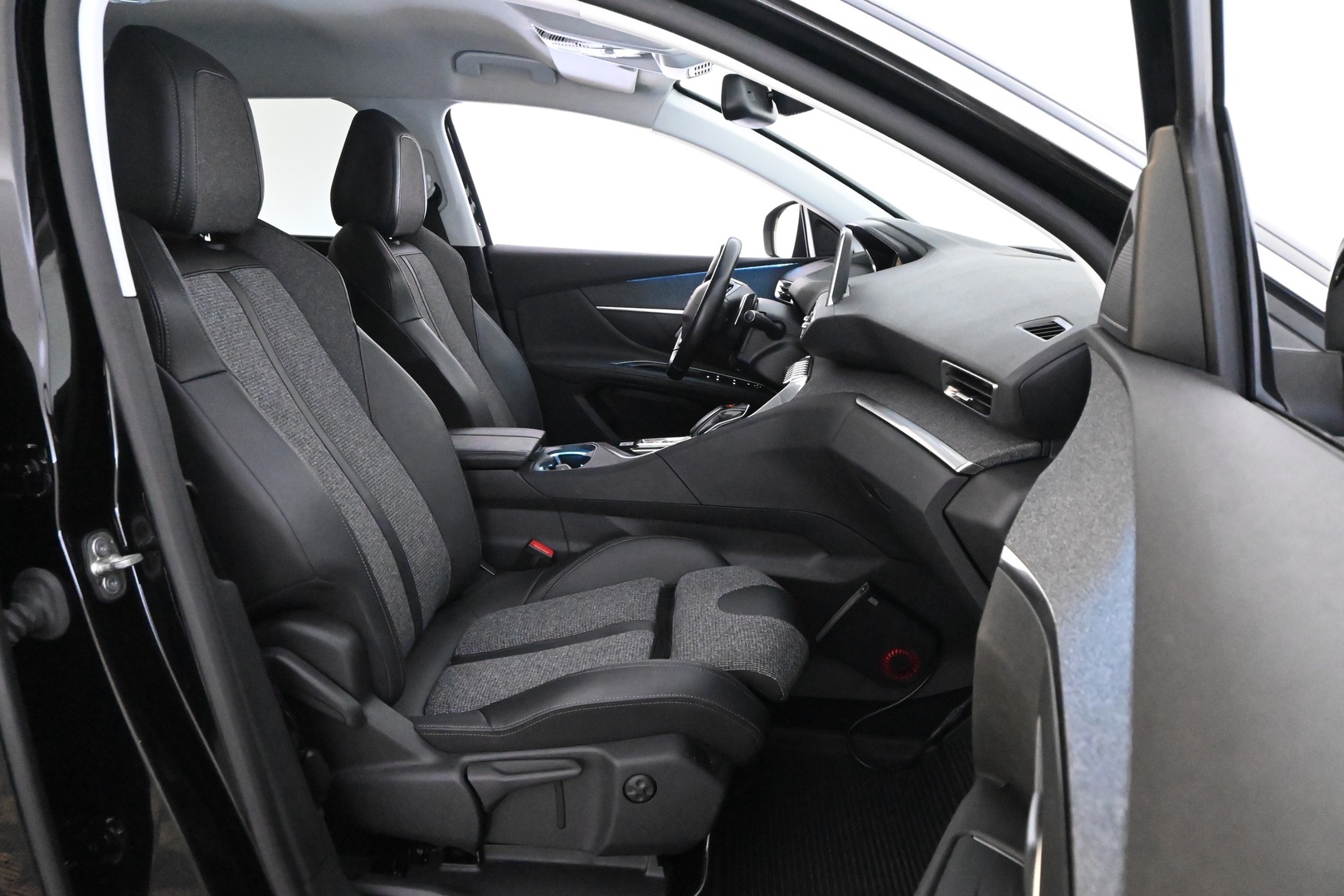 PEUGEOT 5008 2019