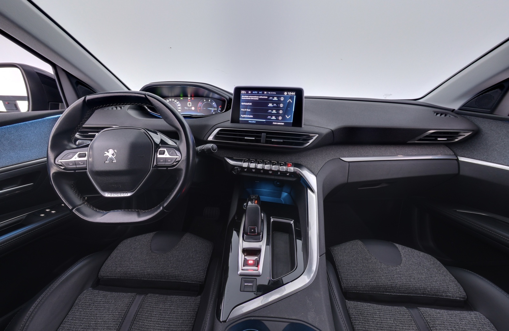 PEUGEOT 5008 2019
