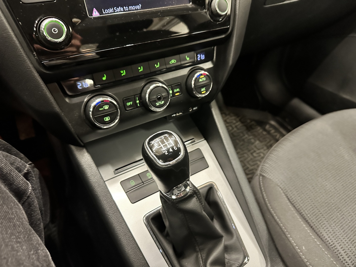 SKODA Octavia 2015